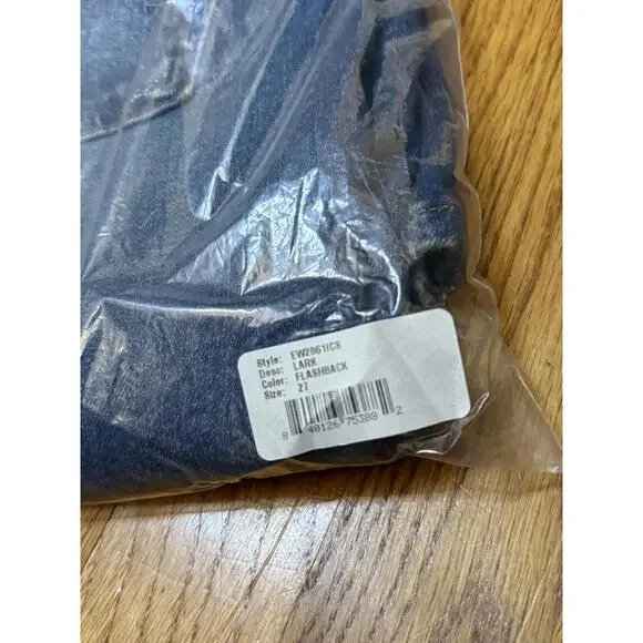 NWT! Edwin Lark Boot Cut Flashback Blue Jeans Size 27 - Picture 3 of 5